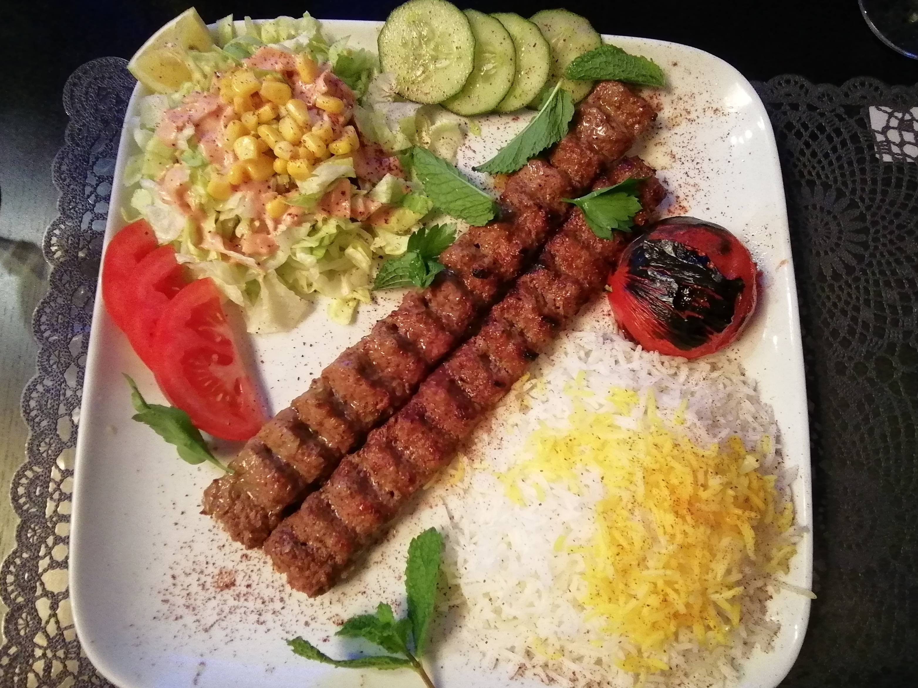 Tschelo Kabab Kubideh (8,50)