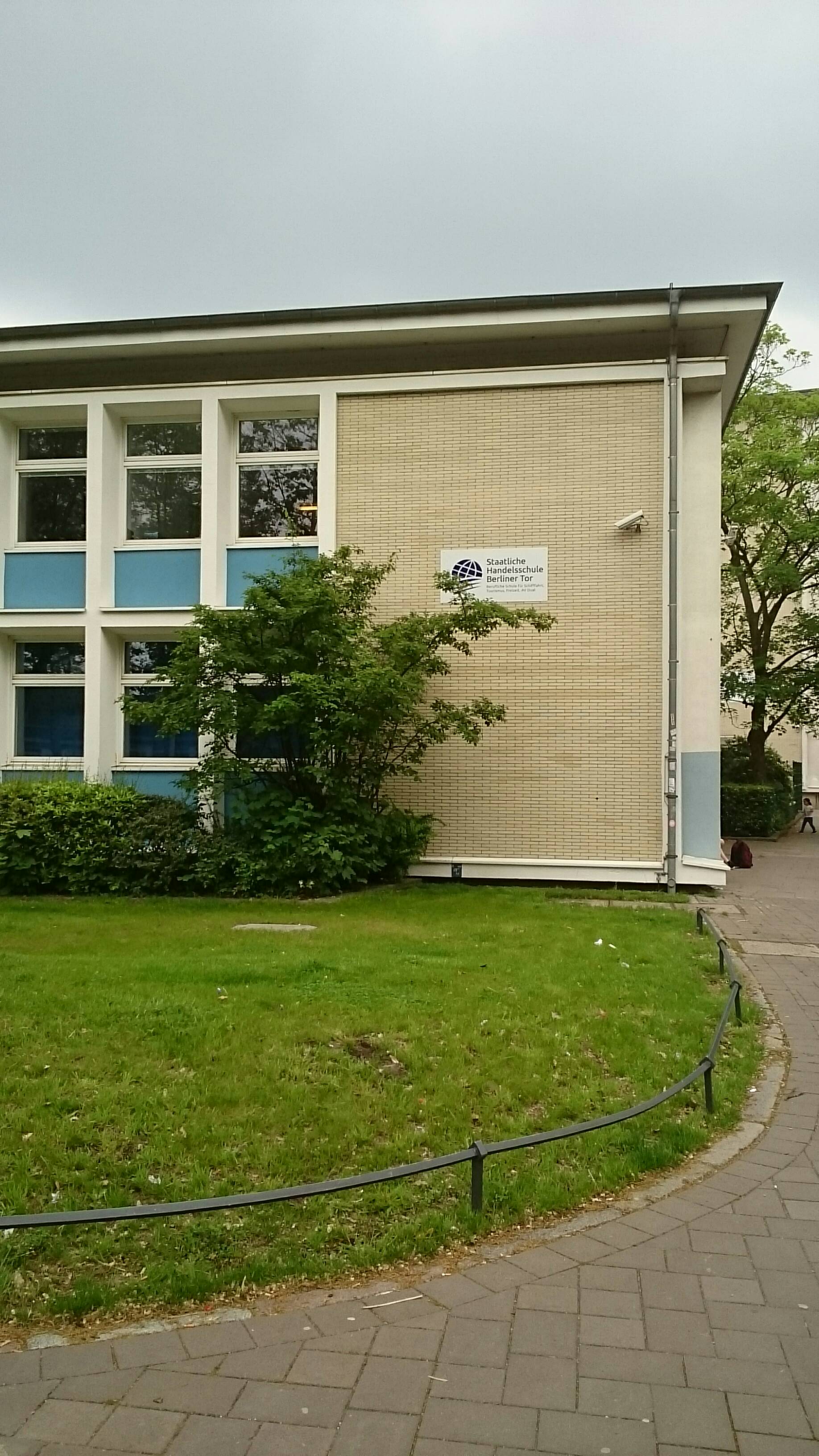 Bild 1 Staatliche Handelsschule Berliner Tor (H 18) in Hamburg