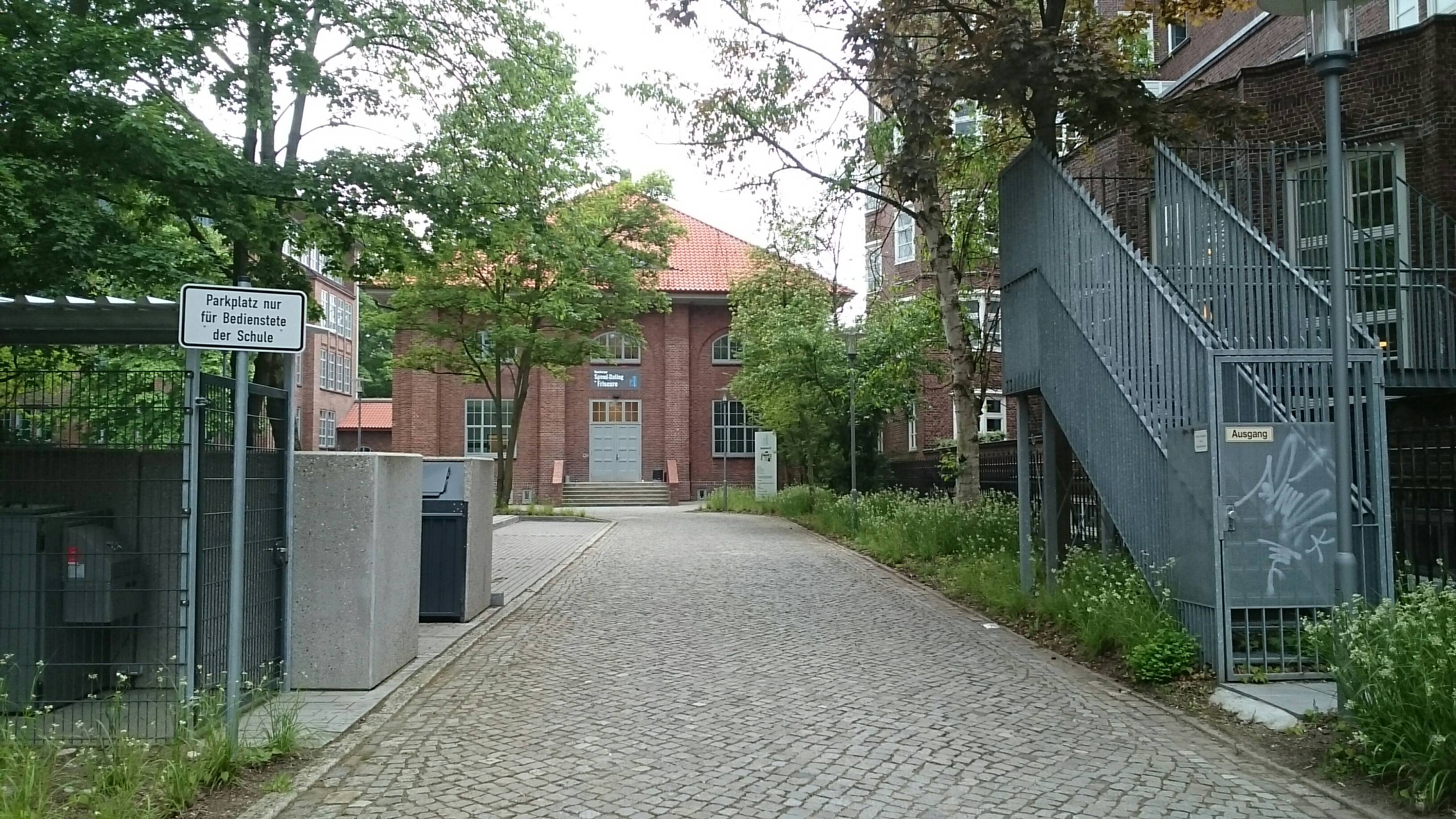 Bild 1 Berufliche Schule Burgstraße (BS 12) in Hamburg