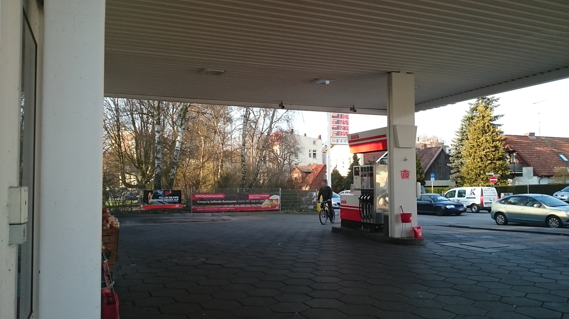Bild 2 AVIA Tankstelle Ralf Bienert in Lübeck