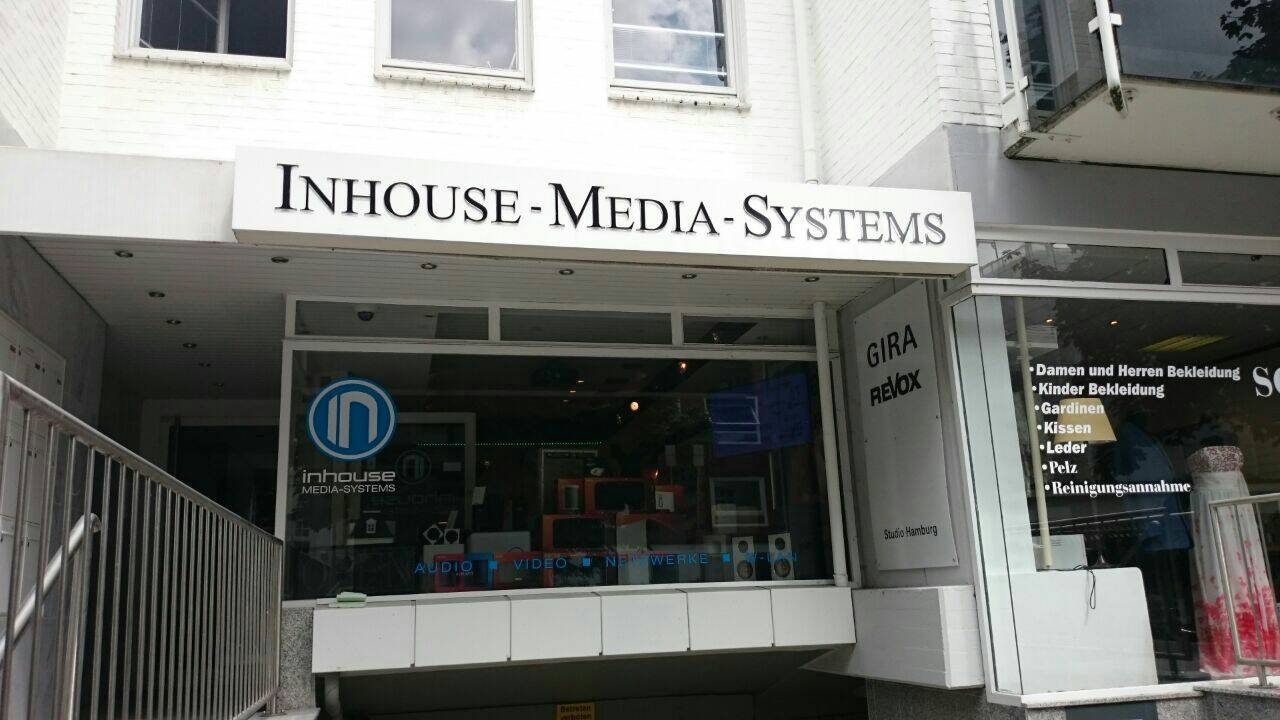 Bild 1 Inhouse-Media-Systems in Hamburg