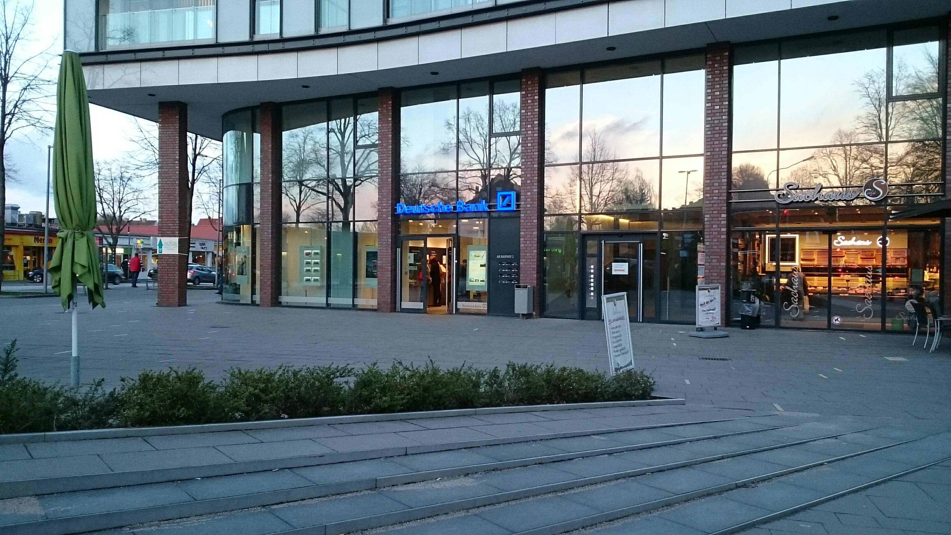 Bild 1 Deutsche Bank Filiale Lübeck-Kaufhof in Lübeck