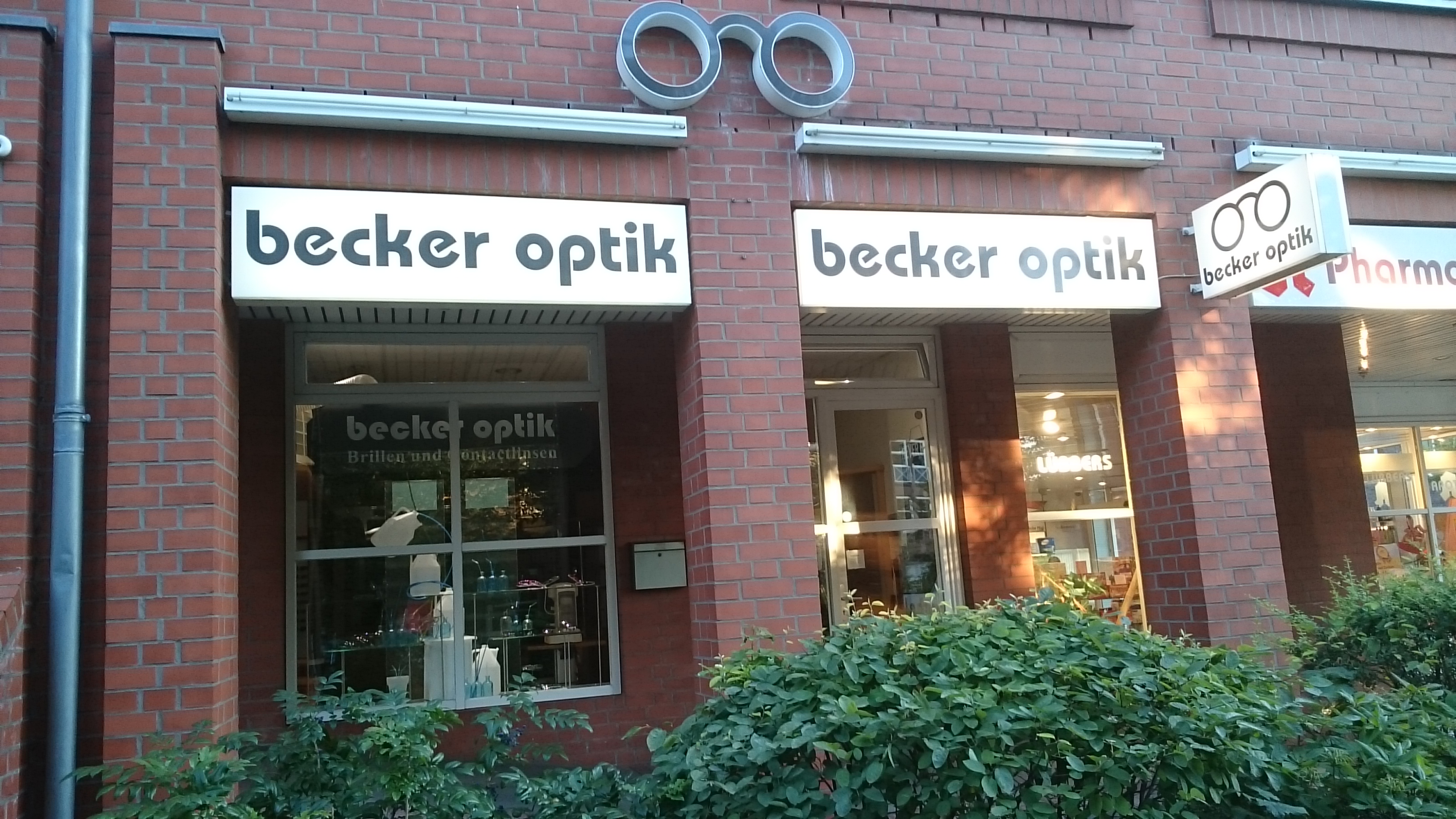 Bild 1 Becker Optik im Ärztehaus in Stockelsdorf