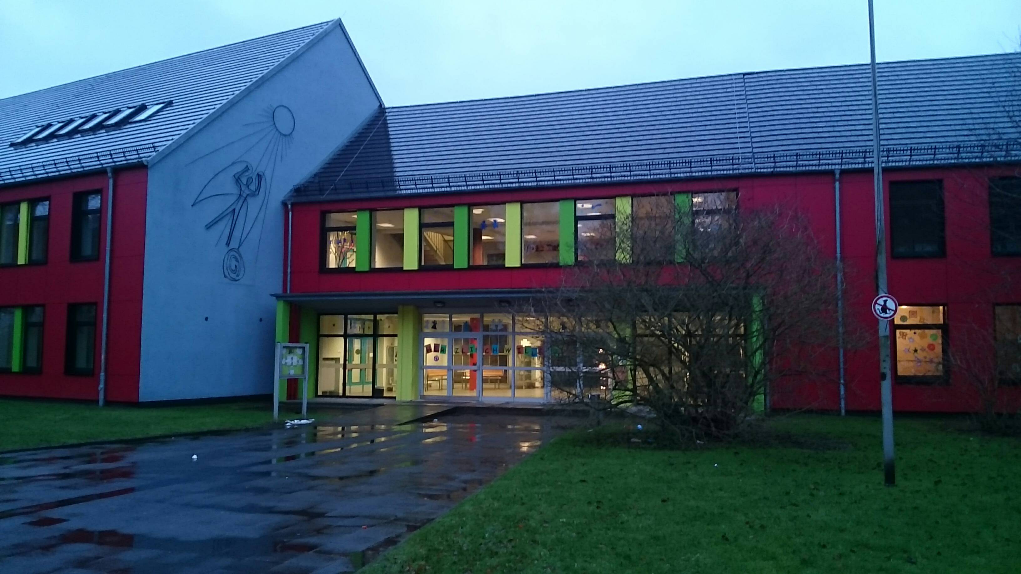 Bild 1 Holstentor-Gemeinschaftsschule in Lübeck