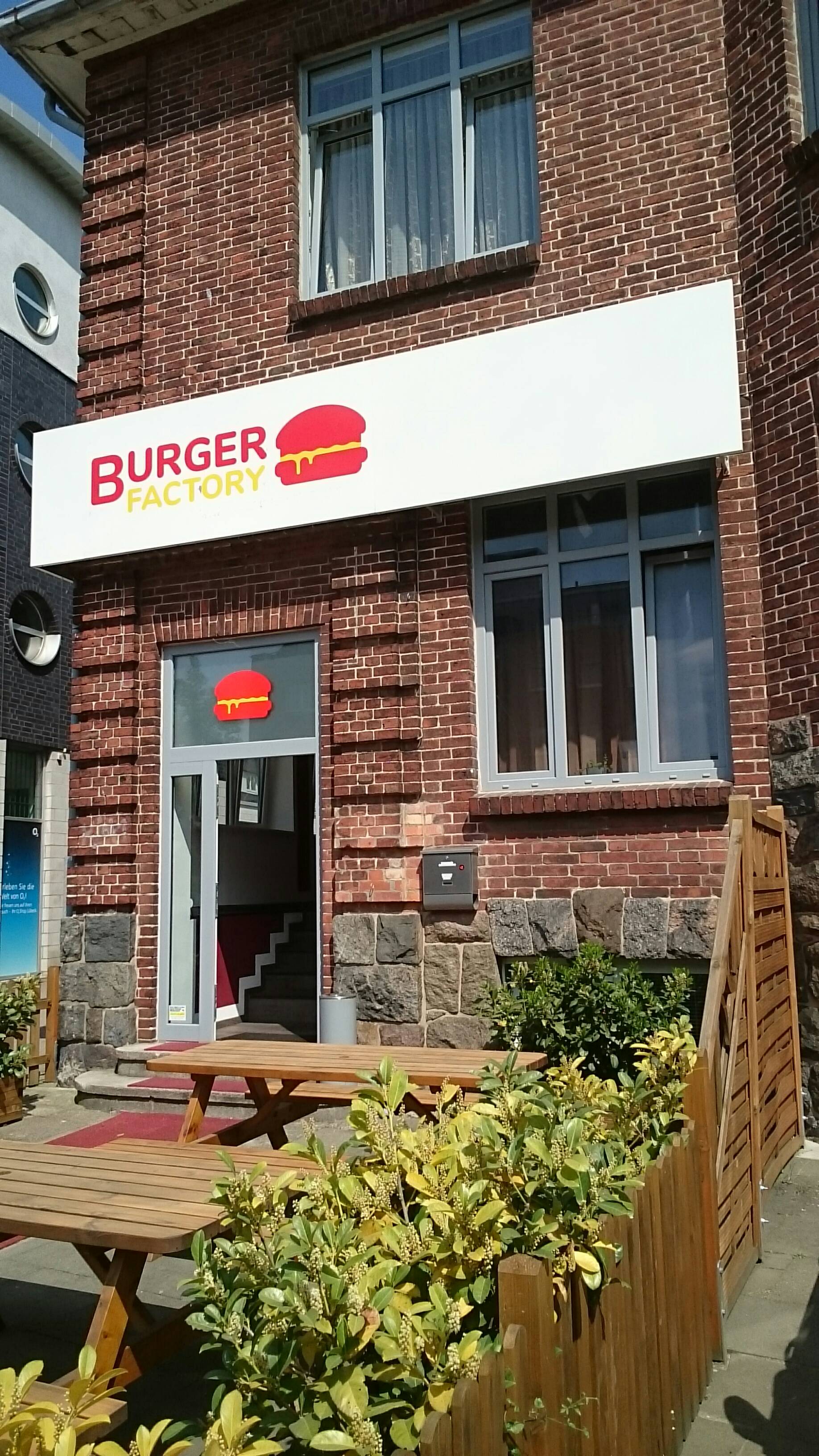 Bild 1 burgerme in Lübeck