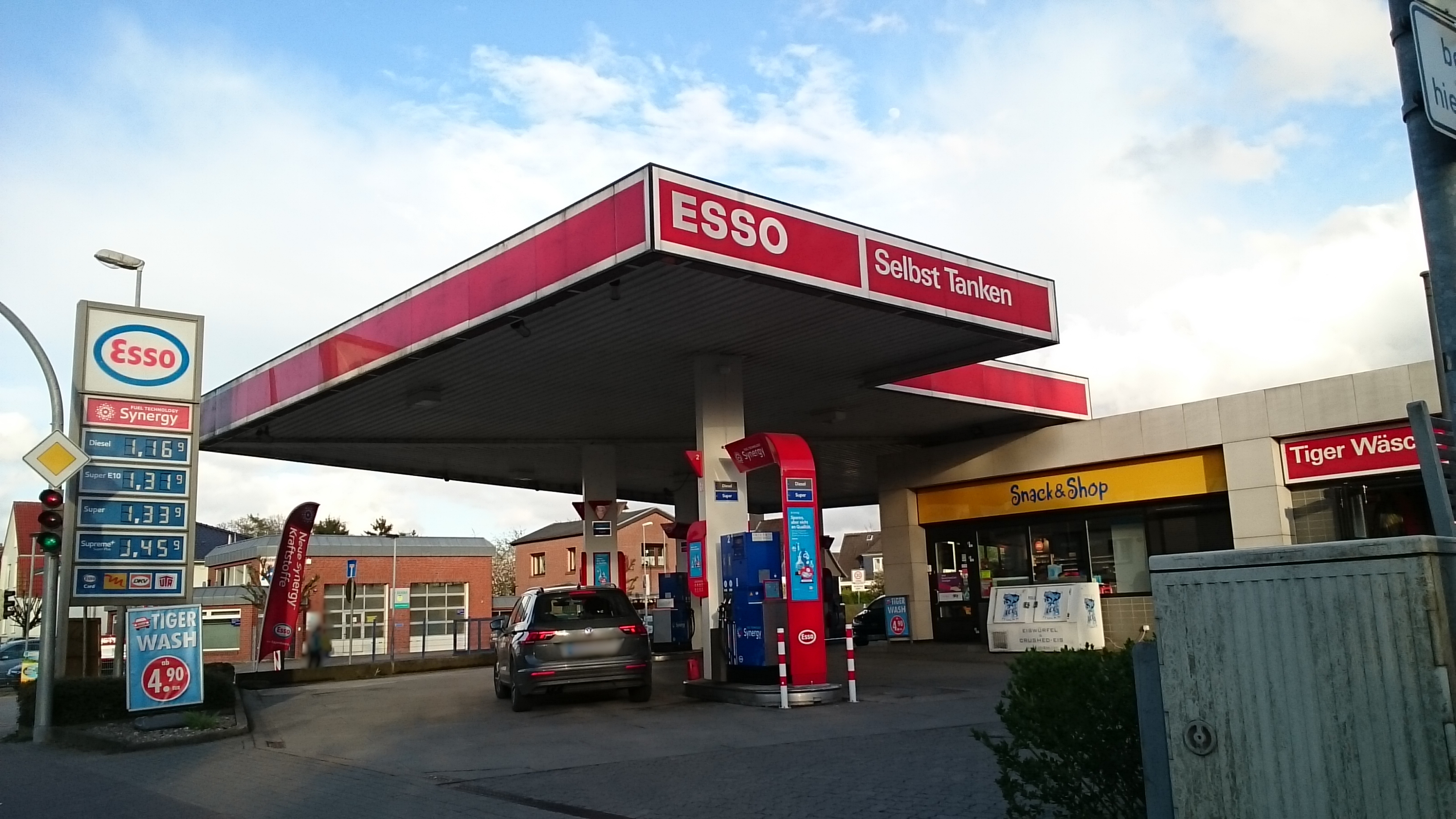 Bild 1 Esso Station Berendt in Reinfeld (Holstein)