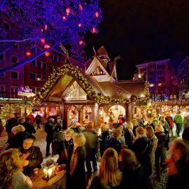 Heimat der Heinzel Weihnachtsmarkt in der Kölner Altstadt 