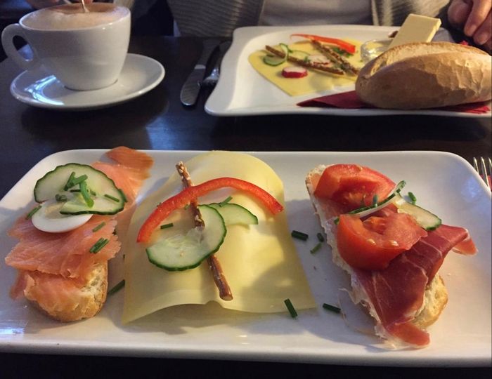 Frühstück im Café Adele in der Hattinger Altstadt 