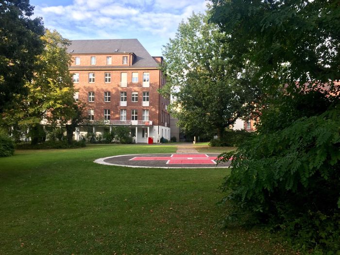 Eduardus Krankenhaus Köln Deutz - Klinikgarten 