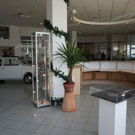 Form Consulting, Jürgen Form, Auto &amp; Art, Exotisches Autohaus in Weißensee, Kunst, Oldtimer, Kuba