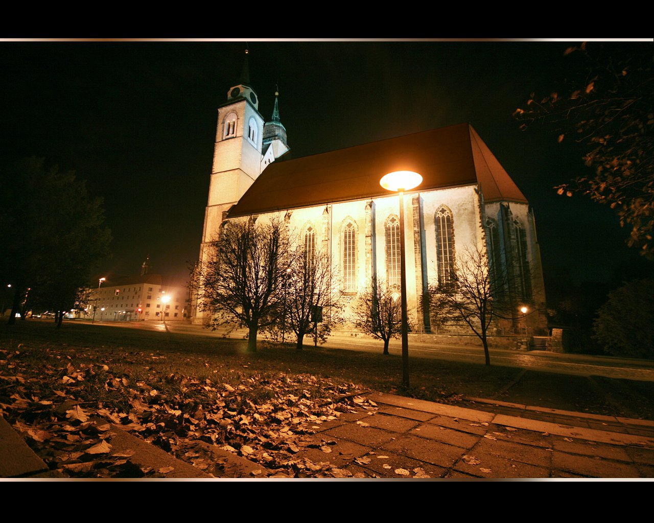 Johanniskirche Magdeburg im Herbst
