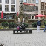 Früh, Cölner Hofbräu / Heinzelmännchenbrunnen in Köln