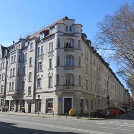 Brunnenstraße, Ecke Holsteiner Straße