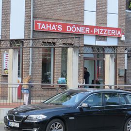 eben Pizza und Döner