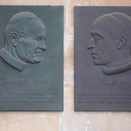 Die Päpste Johannes Paul II und Pius XII
