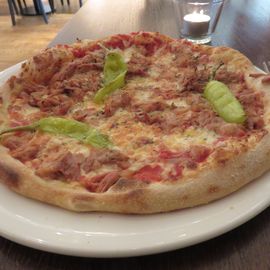 Pizza Tonno (7,95€)