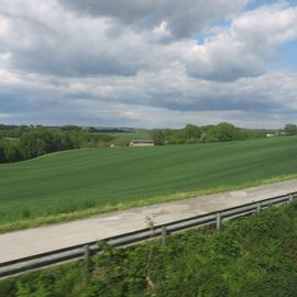 Der Zug nimmt Fahrt auf