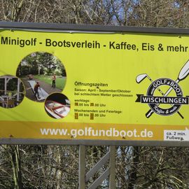 Minigolf und Bootsverleih