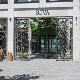 RIVA 1 am Phoenix-See