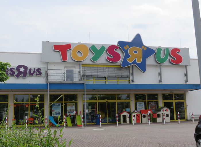 Nutzerbilder Smyths Toys Spielwaren und Babyartikel