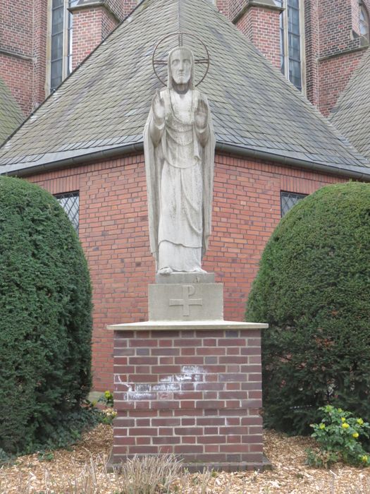 außen - Christusstatue