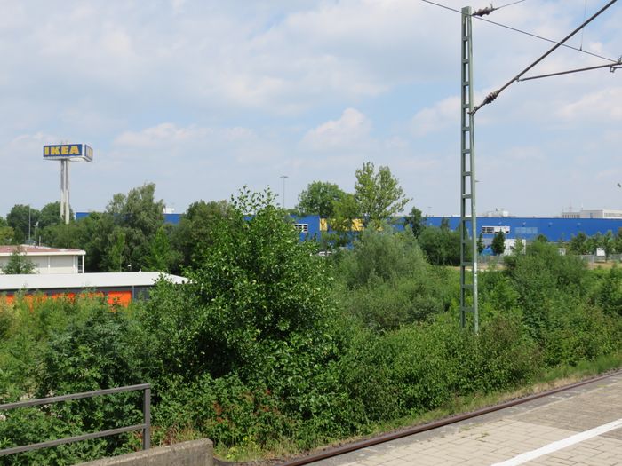 vom S-Bahn Bahnhof Kley gesehen