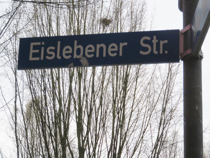 an der Ecke Eislebener Straße
