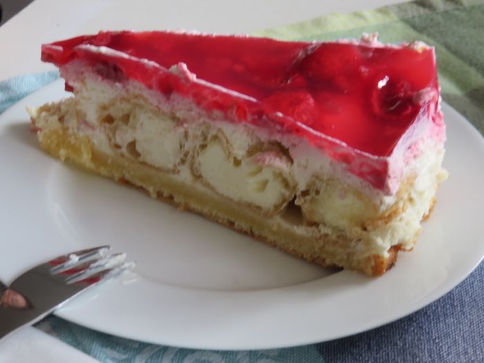 Himbeer-Sahne Torte