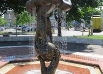 Bild zu Lebensrhythmus - Skulpturengruppe mit Brunnen