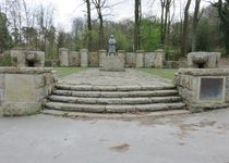 Bild zu Kriegerdenkmal in Großholthausen