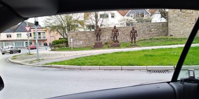 Menschen aus Eisen - dreiteilige Skulptur in Hattingen an der Ruhr