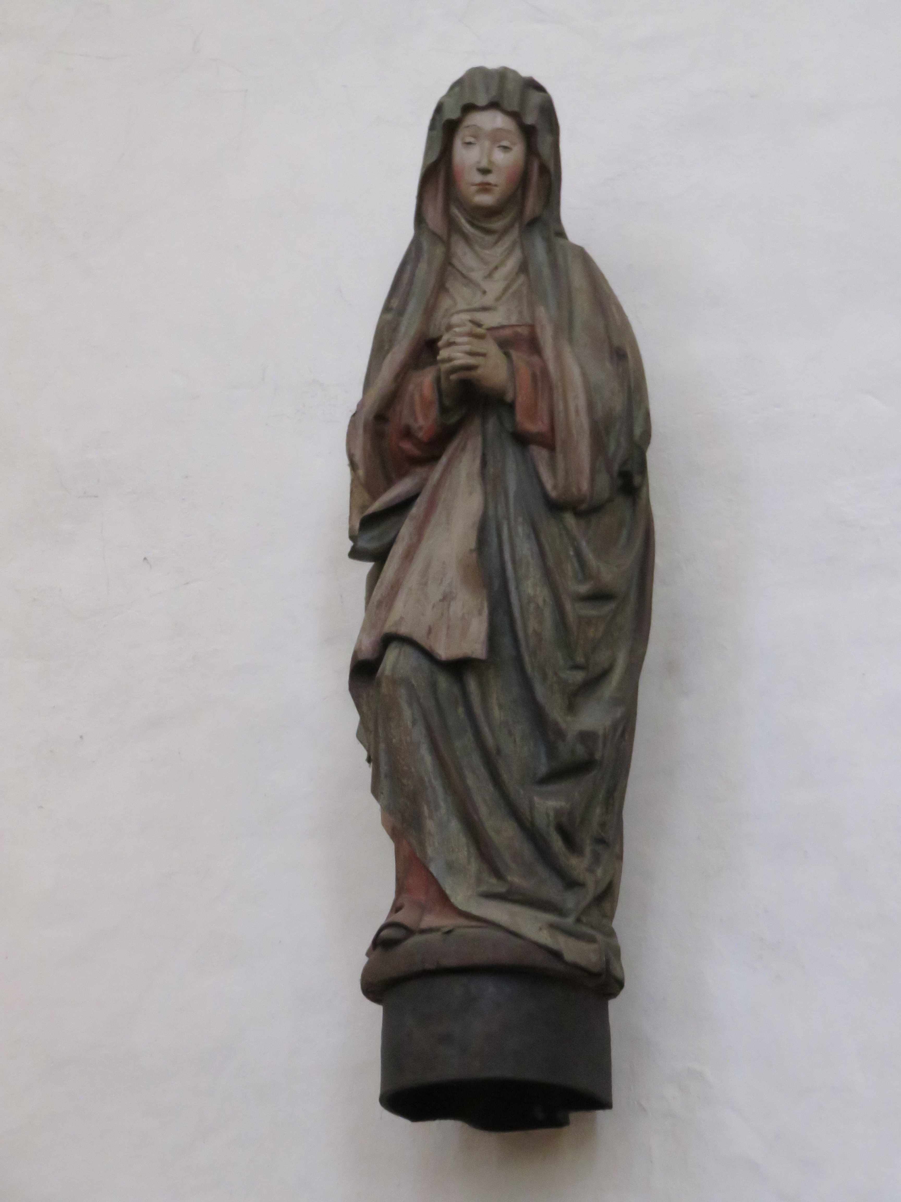 Die Maria der Kreuzigungsgruppe