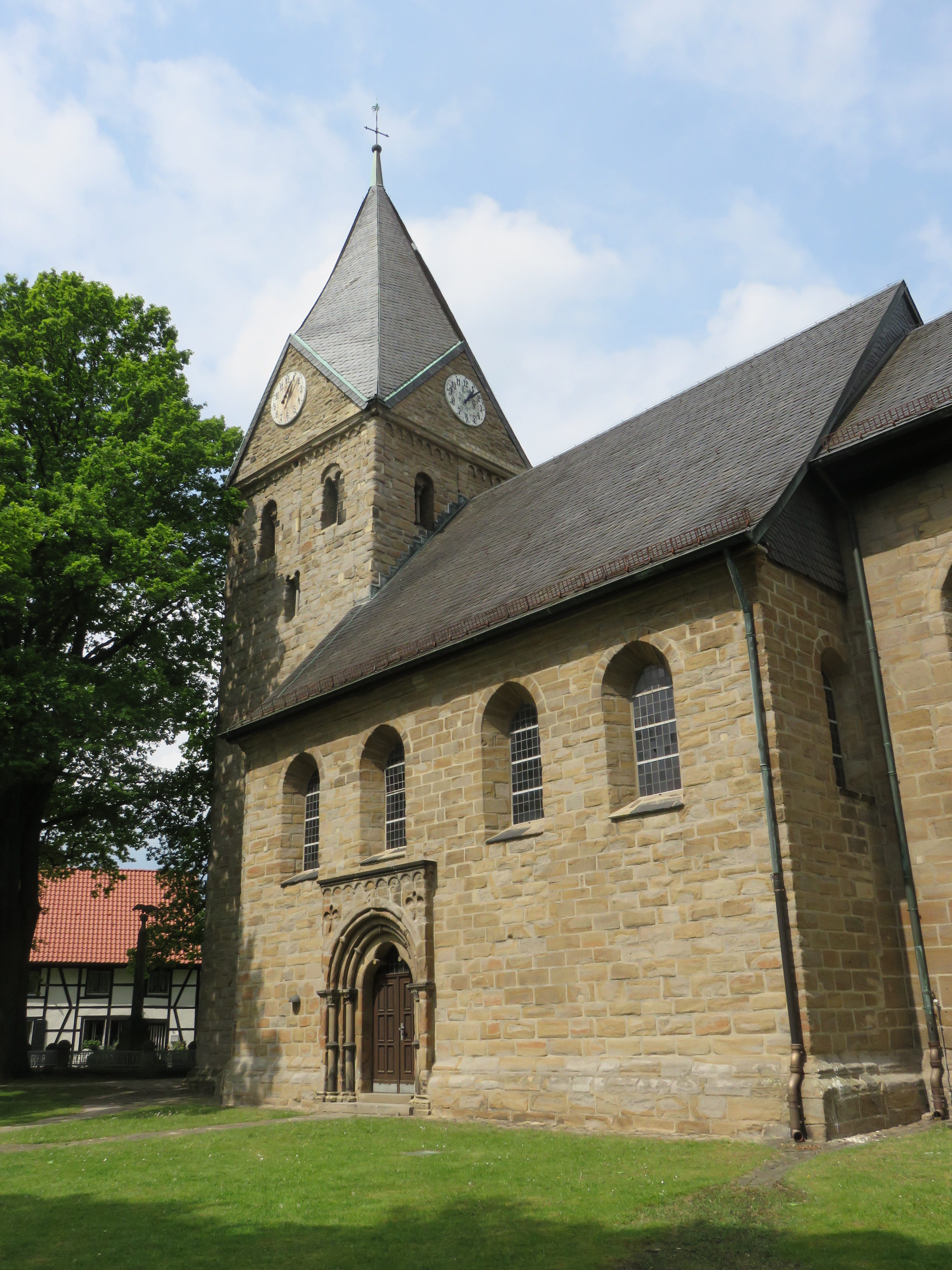 Bild 3 St.-Johann-Baptist-Kirche - Ev. Kirchengemeinde Brechten in Dortmund