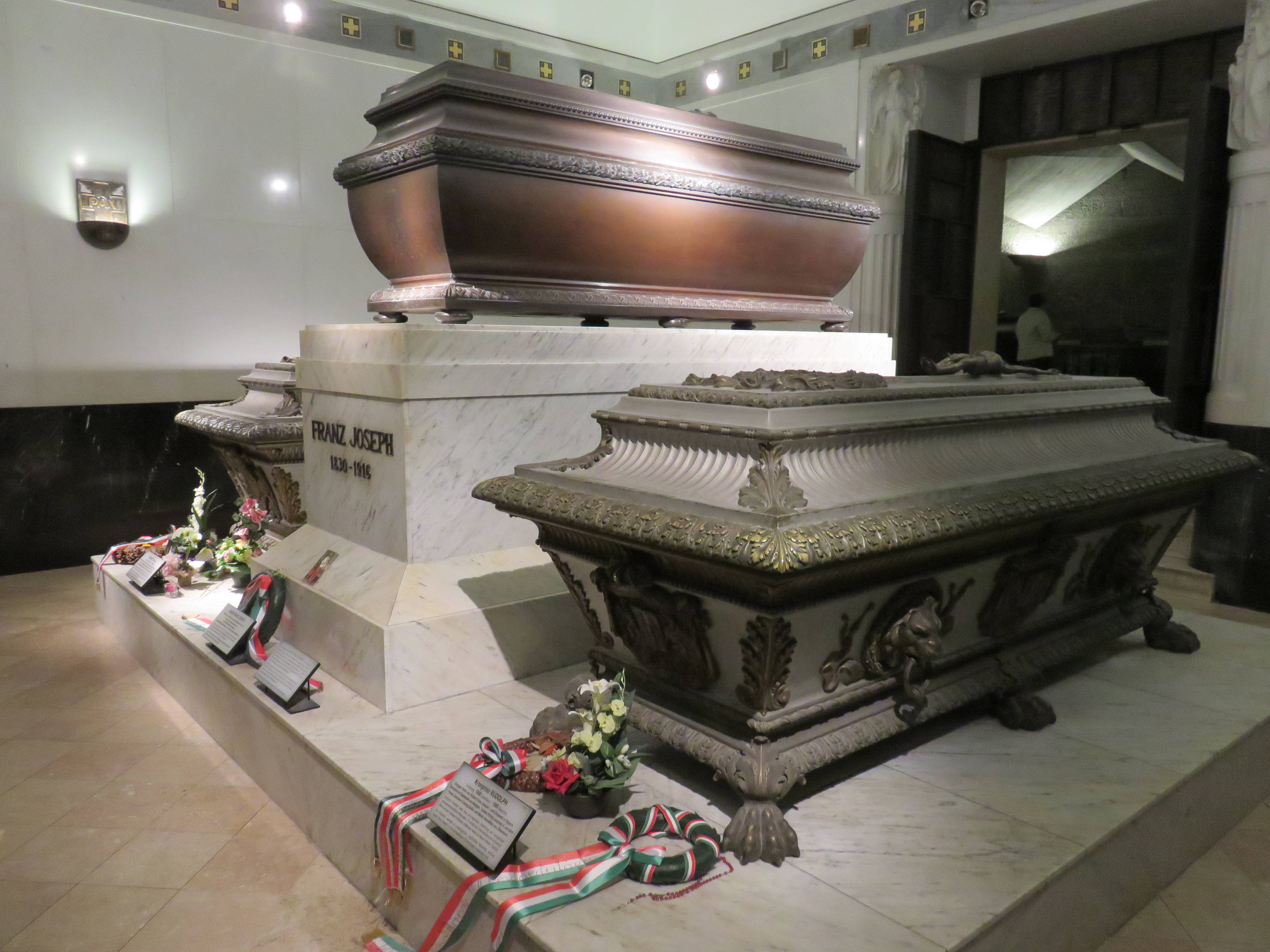 Kapuzinergruft Wien: Sarkophage von Kaiser Franz Joseph I. und Kronprinz Rudolf
