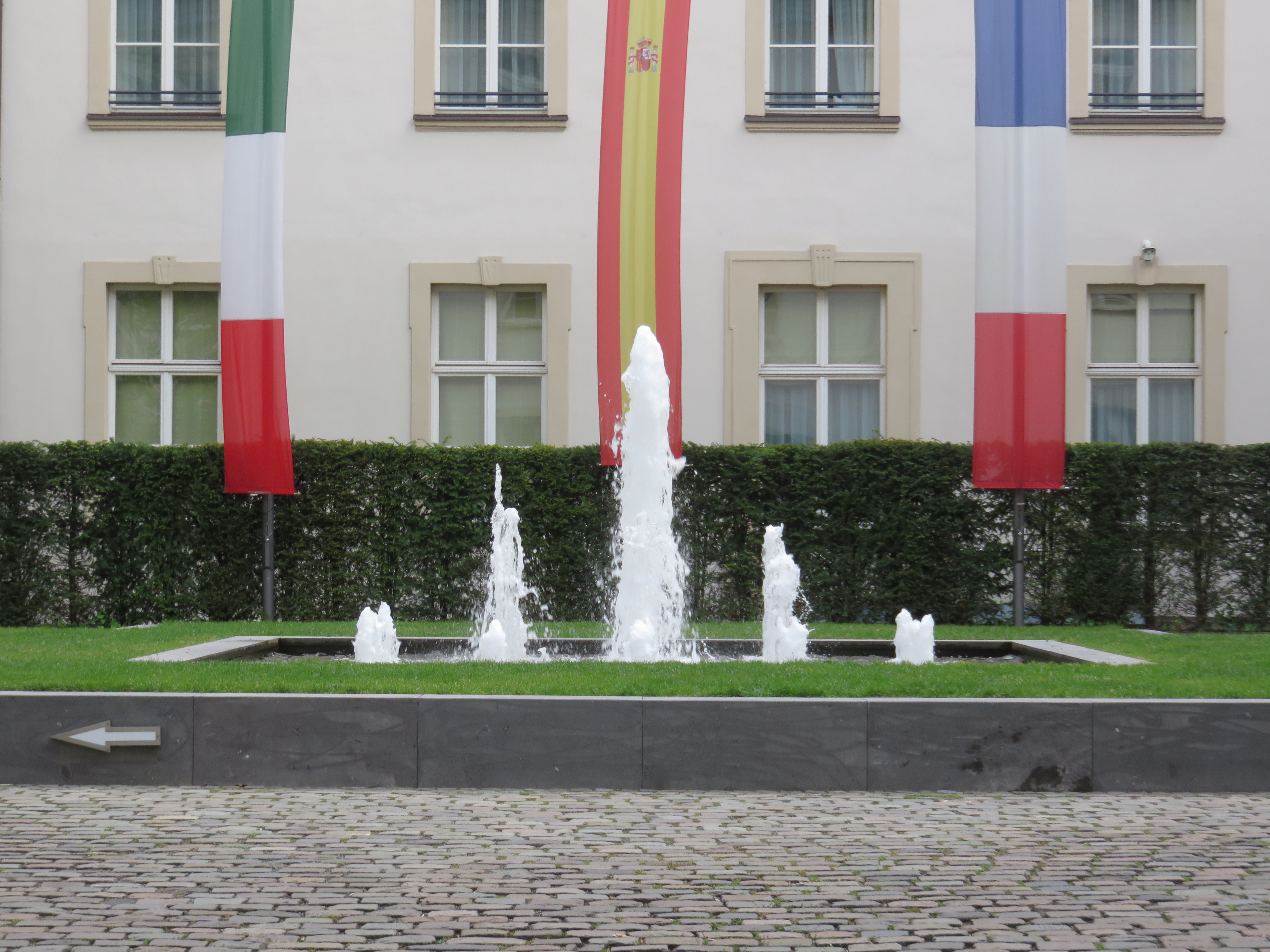 Springbrunnen im Innenhof