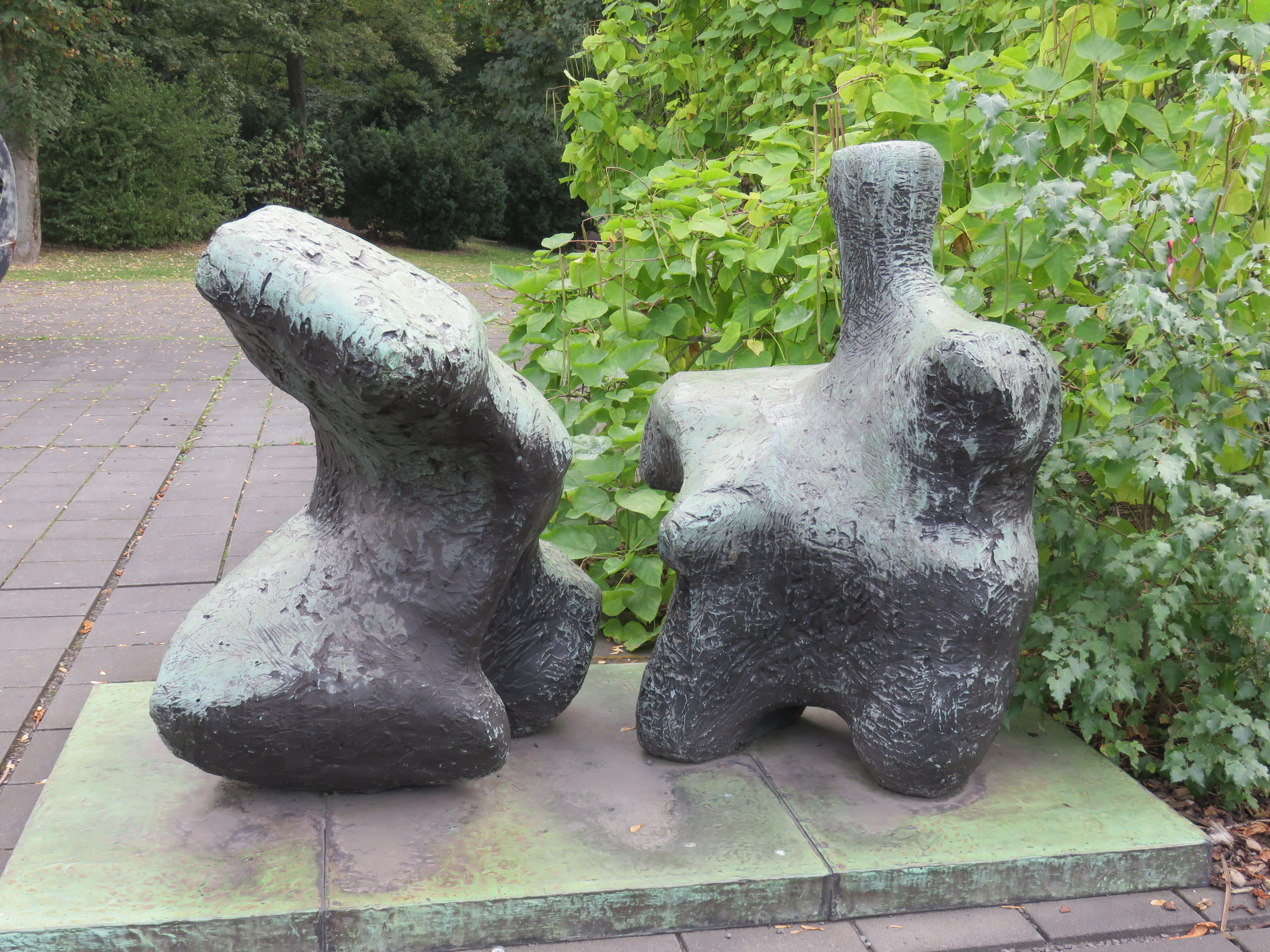 Henry Moore &apos;Reclining Figure No.1, Two Pieces&apos;