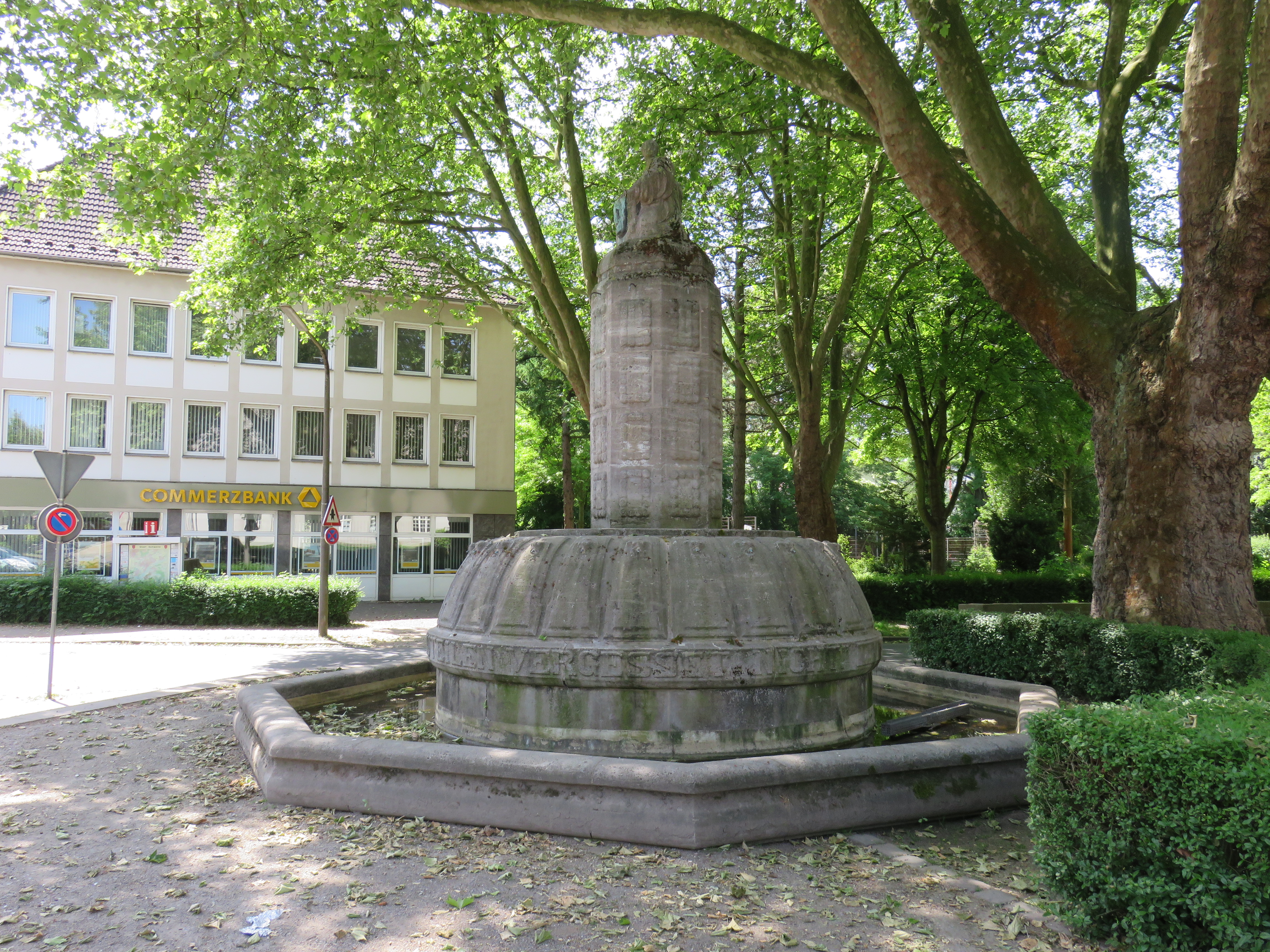 Brunnen am Rathaus