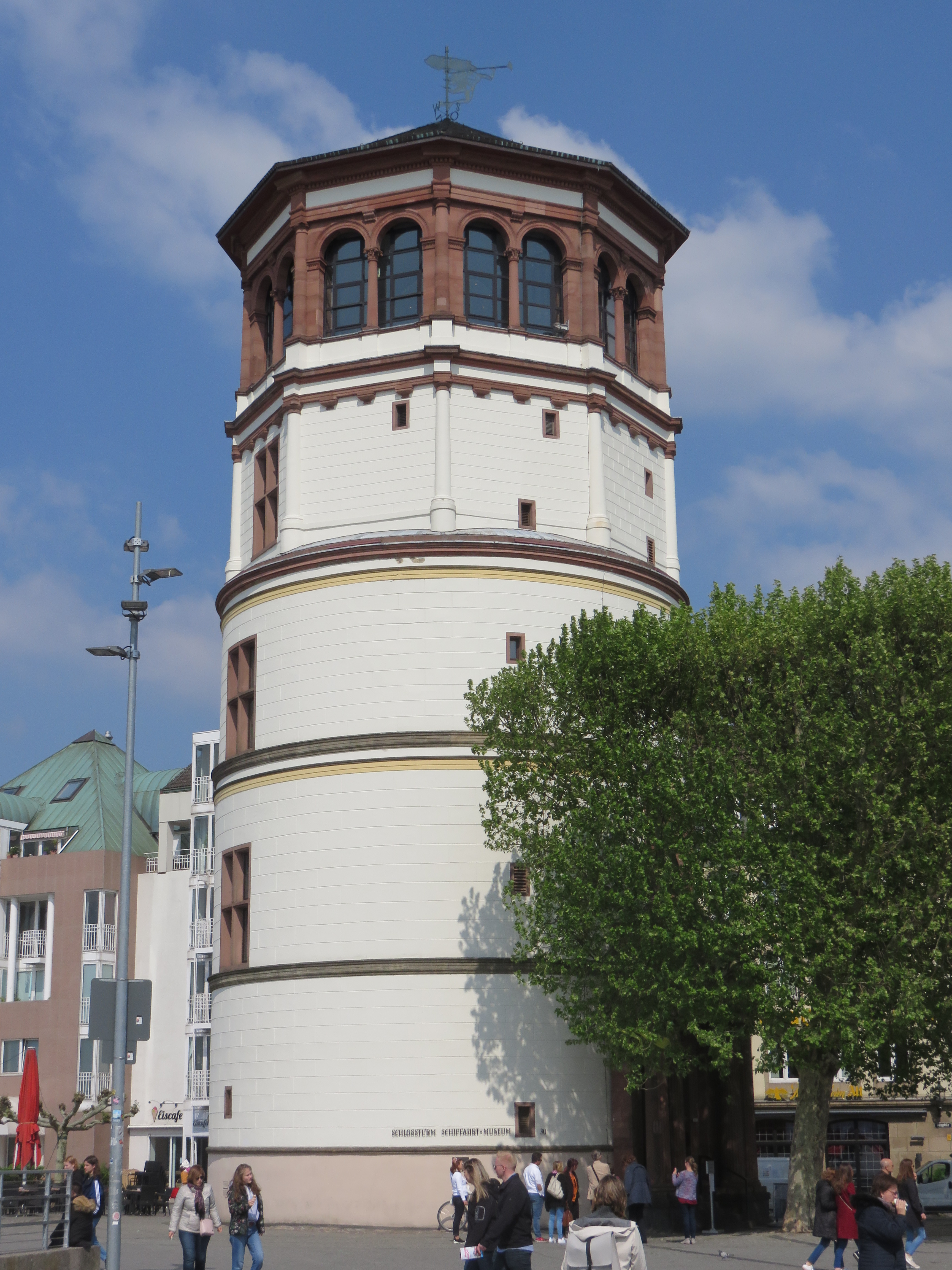 Der Turm