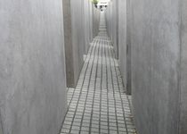 Bild zu Holocaust-Gedenkstätte/ Denkmal für die ermordeten Juden Europas