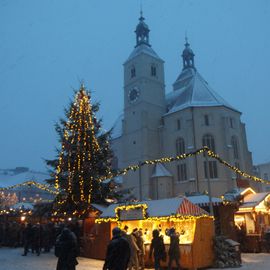 Neupfarrkirche im Hintergrund