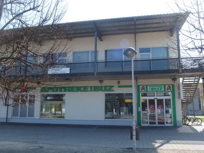 im BUZ=Burgweinting Zentrum