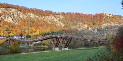 Spannbandbrücke - Holzbrücke Tatzlwurm in Essing