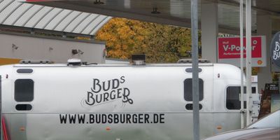Bud's Burger in Pocking