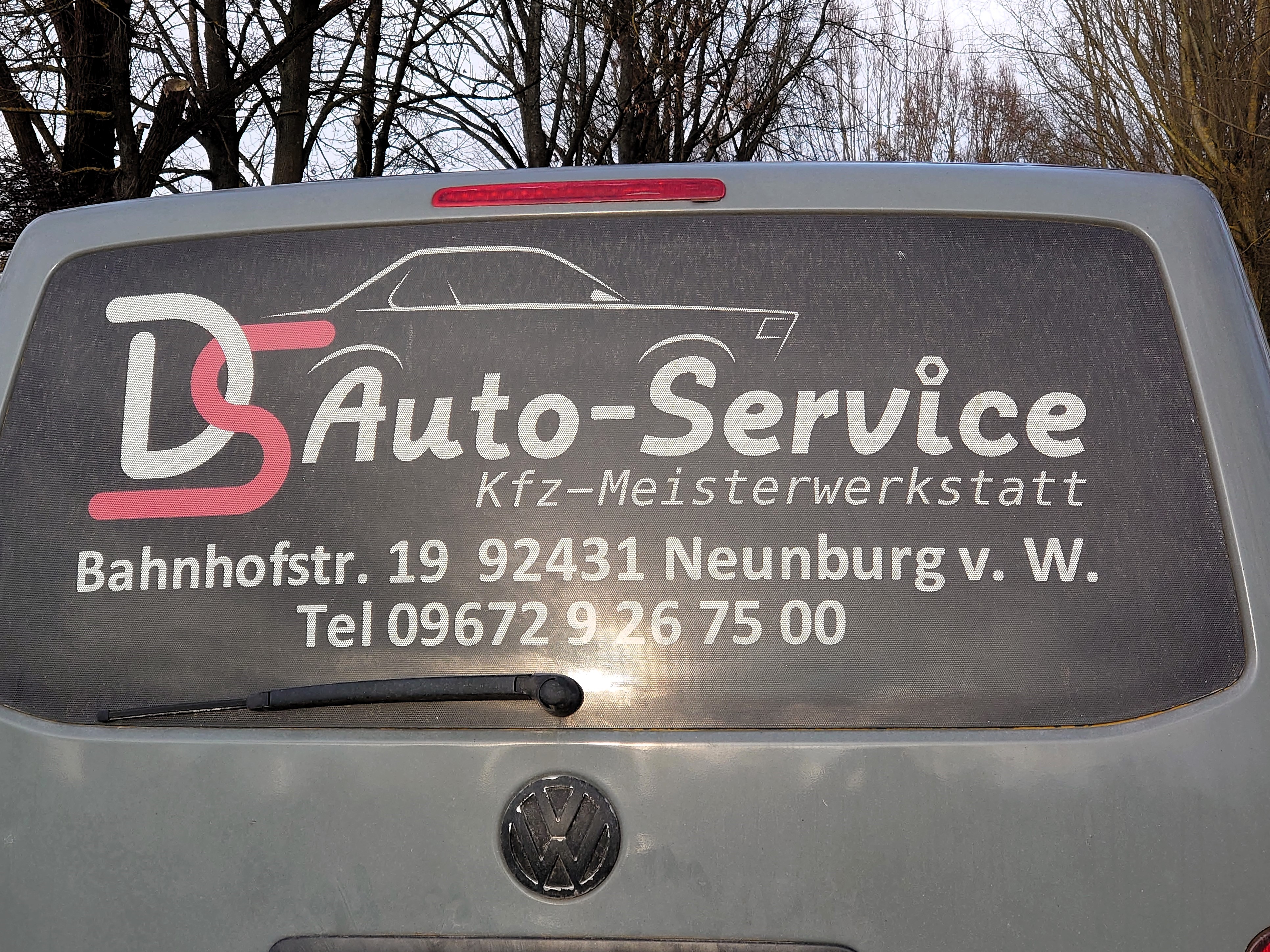 Schrift auf Auto