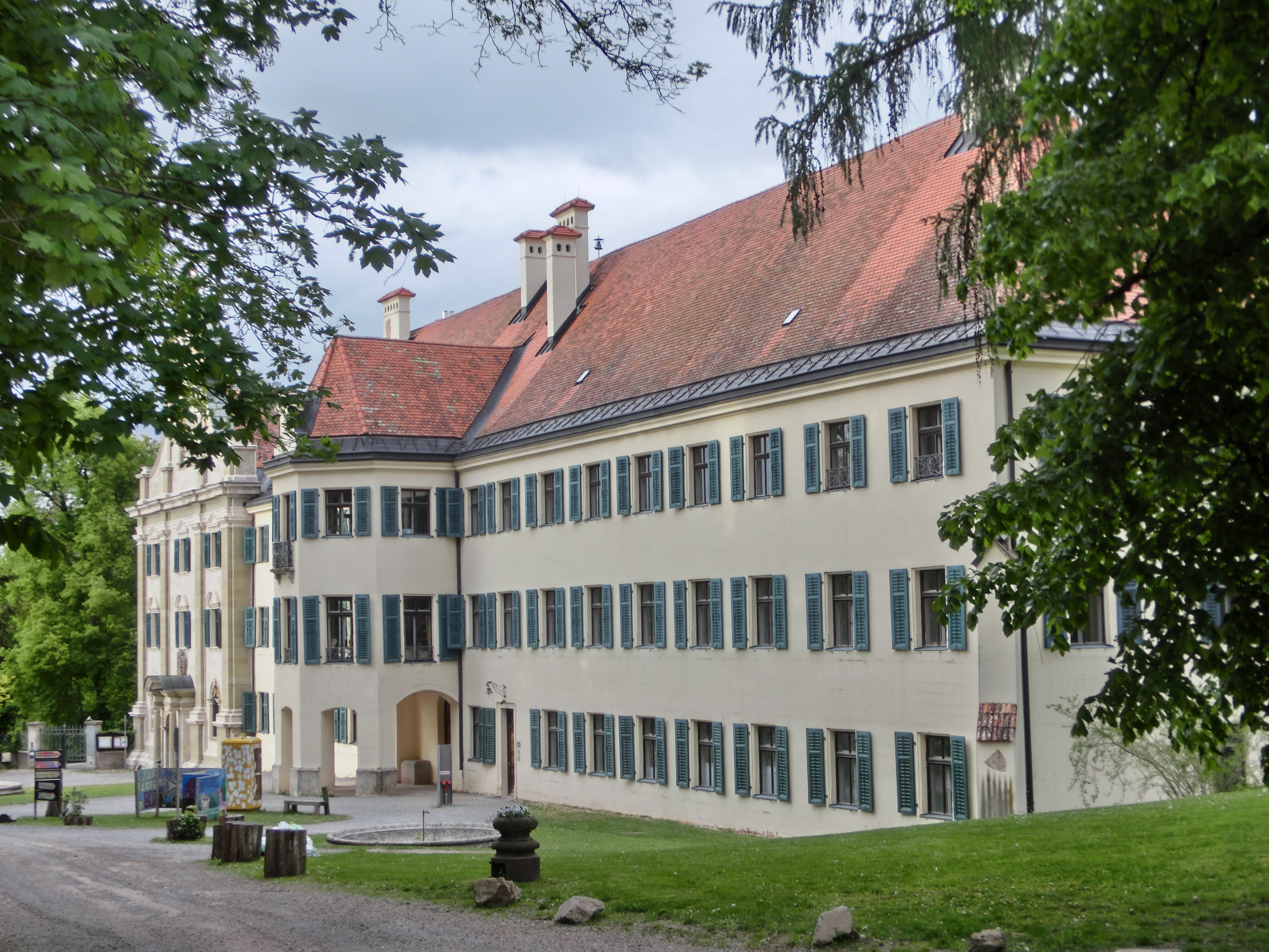 Schloss Prüfening, in dem sich die Schule befindet