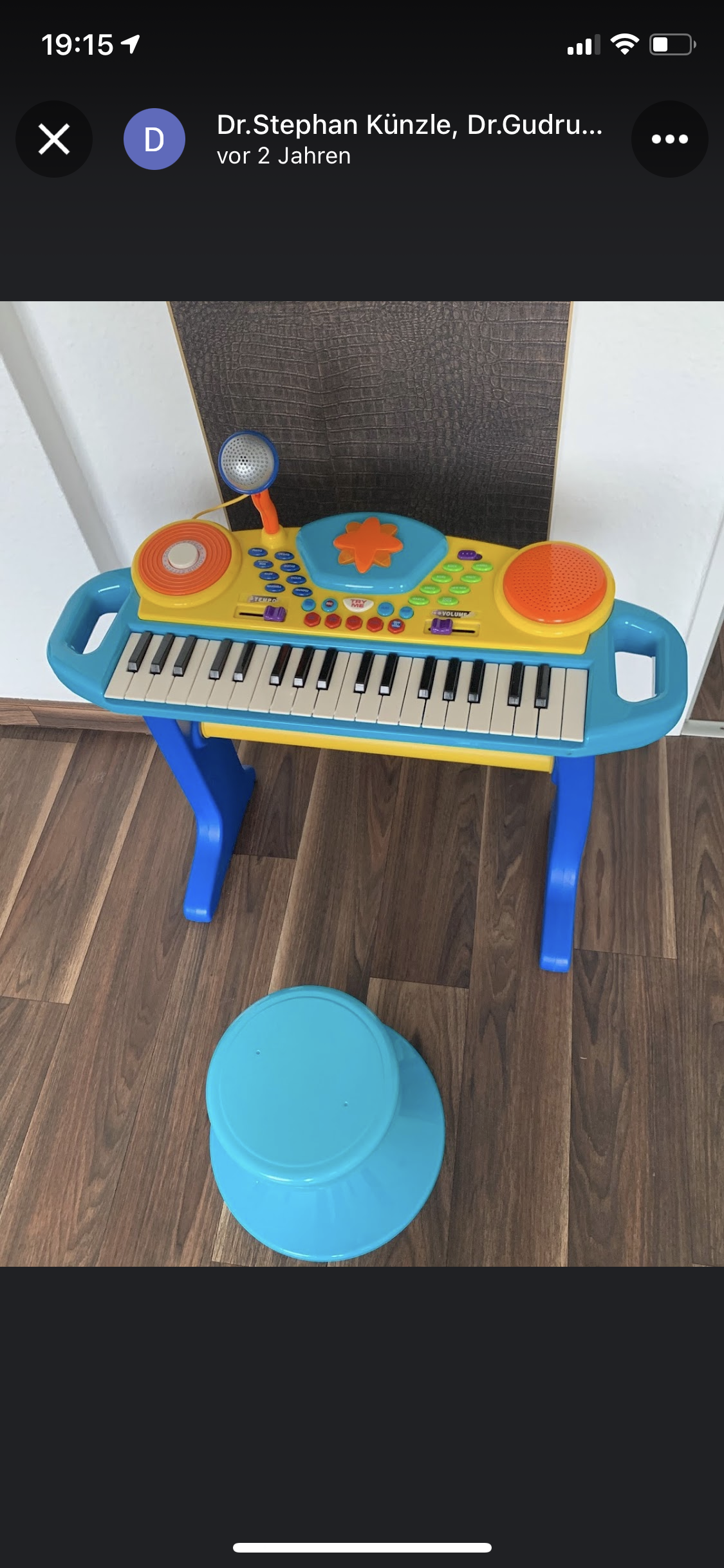 Ein Kinderpiano