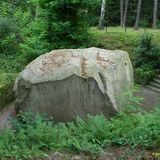 Naturdenkmal »Kobbelner Stein« in Kobbeln Gemeinde Neuzelle