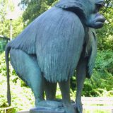 Bronze-Skulptur »Dschelada« im Tierpark Berlin in Berlin