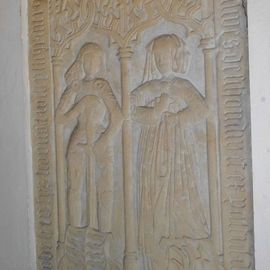 Grabplatte des Claus v. Schönow und seiner Frau Margarete v.d. Groeben, heute in der Kaiser-Friedrich-Kirche