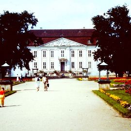 Schloß Friedrichsfelde -Südseite (Aufnahme von 1985)